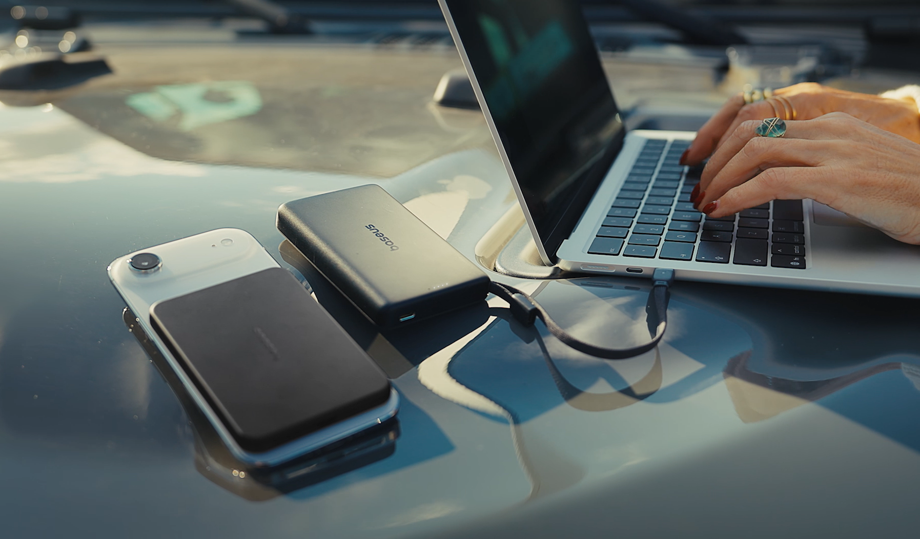 Sick of Hot Magnetic Power Banks? A Buying Guide to Cool-Running Portable Power