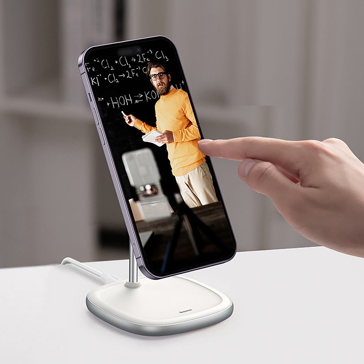 Baseus Swan MagSafe Charger Stand