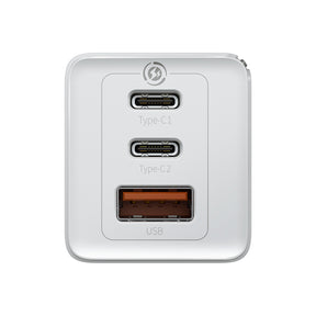 3_ports_fast_charger_white